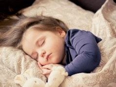 Dotyczy to nawet 4 tys. noworodków w Polsce. Jak reagować?