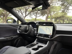 Chiny zakazują półkierownic. Koniec z wolantami w nowych samochodach