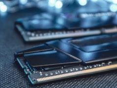 Kryzys na rynku pamięci uderza w telekomy