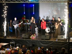 Walentynkowy koncert Izabeli Trojanowskiej w Kaliszu. Hala OSRiR wypełniona muzyką i emocjami