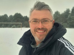 Jarosław Sarna będzie radnym miejskim w Ostrowcu. Mandat obejmie po rezygnacji Daniela Strojnego