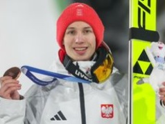 Kacper Tomasiak zdobył trzy medale olimpijskie. Czym zajmują się bracia 19-latka i siostra?