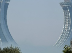 Jeden z najbardziej widowiskowych hoteli na świecie. Jak szczypce kraba?