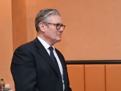 Koniec dostępu dzieci do chatbotów? UK reaguje na nadużycia AI