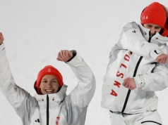 Donald Tusk i Karol Nawrocki przemówili jednym głosem. Wyjątkowe słowa po sukcesie skoczków