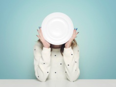 „Przepraszam za wszystko, co powiedziałam, gdy byłam głodna”. Co głód robi z naszymi emocjami?