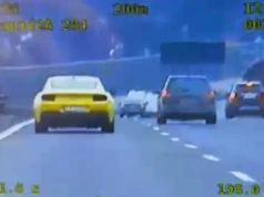 Żółty Mustang i 200 km/h. Kierowcę Forda dogoniła policyjna Kia