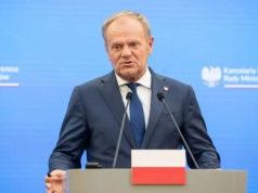 "Grabarz występuje w roli adwokata". Były szef MON wypunktował Tuska ws. Stalowej Woli