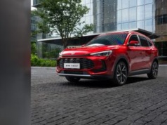 Nowoczesne technologie w cenach jak przed laty. MG ZS Hybrid+ to niezła okazja