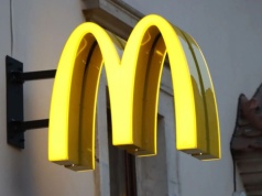 „Friends on Tour” w Krakowie. Specjalna akcja w restauracji McDonald’s przy Szewskiej