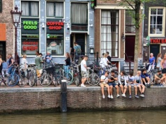 Amsterdam chce zakazać turystom wstępu do coffeeshopów