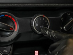 Powszechny błąd. Kierowcy nieprawidłowo obsługują ogrzewanie w aucie