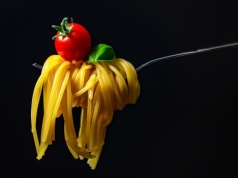 Post ścisły w Środę Popielcową. Czego nie jeść i ile posiłków wolno spożyć?