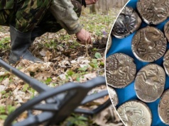 Poszukiwacz odkrył wielki skarb. Stos złotych monet jest warty krocie