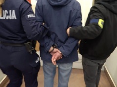 Cudzoziemiec napadł z młotkiem na jubilera pod Olsztynem. Surowszy wyrok po sądowej batalii