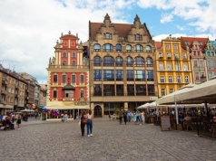 Afera o ogródki w centrum Wrocławia. Restauratorzy kontra konserwator. "Akwaria" mają zniknąć