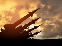 Dali sztucznej inteligencji "czerwony przycisk”. 20 z 21 symulacji kończy się atomem