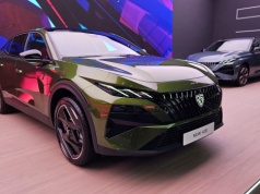 Nowy Peugeot 408 wchodzi na polski rynek. Cena zaskoczeniem