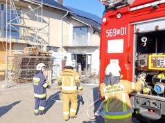 Dym nad sklepem, kolizja na Wrocławskiej i fałszywy alarm w restauracji