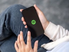 Komunikat Spotify. Zostawiają trzy miesiące na decyzję