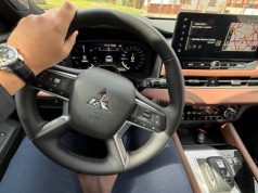 W terenie lepszy od Omody 9, a teraz także od niej tańszy. Rodzinny SUV Mitsubishi potaniał o 50 tys. zł