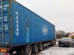 Miliony sztuk nielegalnych papierosów w kontenerze. Akcja służb