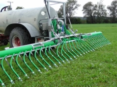 Jak dobrać dawkę gnojowicy i termin nawożenia do warunków glebowych? Mniej strat, lepsza pasza