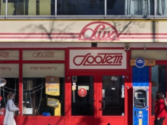 Kultowa sieć znika z mapy Polski. "To proces bolesny, ale wpisany w realia"