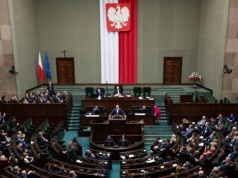 Sejm przyjął SAFE. Co zrobi prezydent Karol Nawrocki?