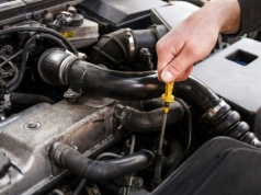 Kto rządzi na polskim rynku olejów  silnikowych? Giganci wciąż niezagrożeni