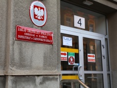 Kontrolerzy ZUS będą wchodzić do domów i odbierać pieniądze. Wchodzi nowe surowe prawo