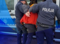 Zamiast obsługiwać klientów - okradała ich. Straty na ponad 1 mln zł