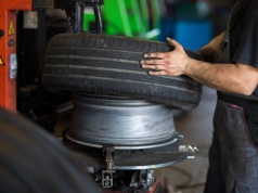 Opony mogą nadawać się tylko na śmietnik. Wszystko przez jeden detal