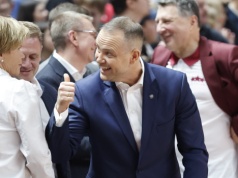 Polacy ocenili działalność prezydenta i parlamentu. SONDAŻ