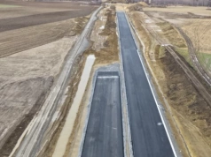 Na nowej drodze ekspresowej do Wrocławia już leją asfalt