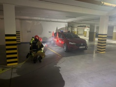 Pożar elektryka w garażu podziemnym w kaliszu. Tak ćwiczyli strażacy