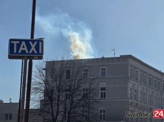 Pożar sadzy w kominie kamienicy przy ulicy Westerplatte