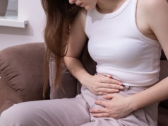 To naturalny sposób na bolesne miesiączki. Naukowcy twierdzą, że działa jak ibuprofen