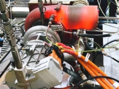 Spółka-córka chińskiego Changana wynalazła silnik turbospalinowy. Demontowalny, do ładowania elektryków podczas jazdy