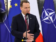 Zmasowany atak na Iran. Radosław Sikorski reaguje. "Piekielnie skomplikowana sytuacja"