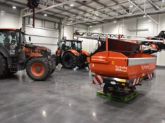 Maszyna sama steruje ciągnikiem. Tak TIM zmienia nawożenie u rolnika spod Pleszewa