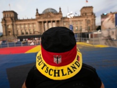 Niemcy. Imigranci przejmują rynek pracy. "Zatrudnienie Niemców spada". A oto powód