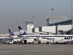 Ważny komunikat dla pasażerów. LOT zawiesił czasowo loty w tych kierunkach