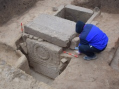 Przewrócone drzewo odsłoniło pochówek rzymskiego centuriona. To przedstawiciel legionu powołanego przez Nerona