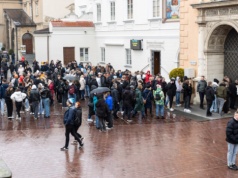 Pielgrzymka maturzystów z regionu na Jasnej Górze. Przyjadą poświęcić długopisy przed egzaminem dojrzałości