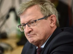 Gra o fotel premiera. Cymański wskazuje nazwiska