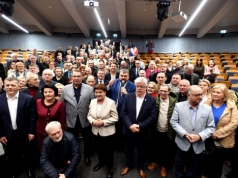 Polityczna sobota w Nowym Sączu. Szydło i Czarnek w WSB-NLU pod hasłem „Czas Polski”