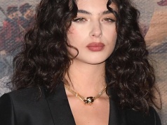 Córka Moniki Bellucci Deva Cassel: Czy miłość do mody wygra z miłością do kina?