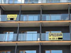 Koniec gry w ciemno. Jawne ceny mieszkań zmieniają rynek. Łatwo sprawdzisz, ile kosztują