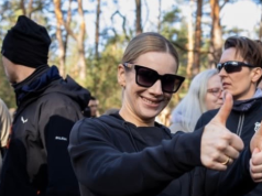 Marta Nawrocka wzięła udział w biegu „Tropem Wilczym”. Pobiegła z symbolicznym numerem